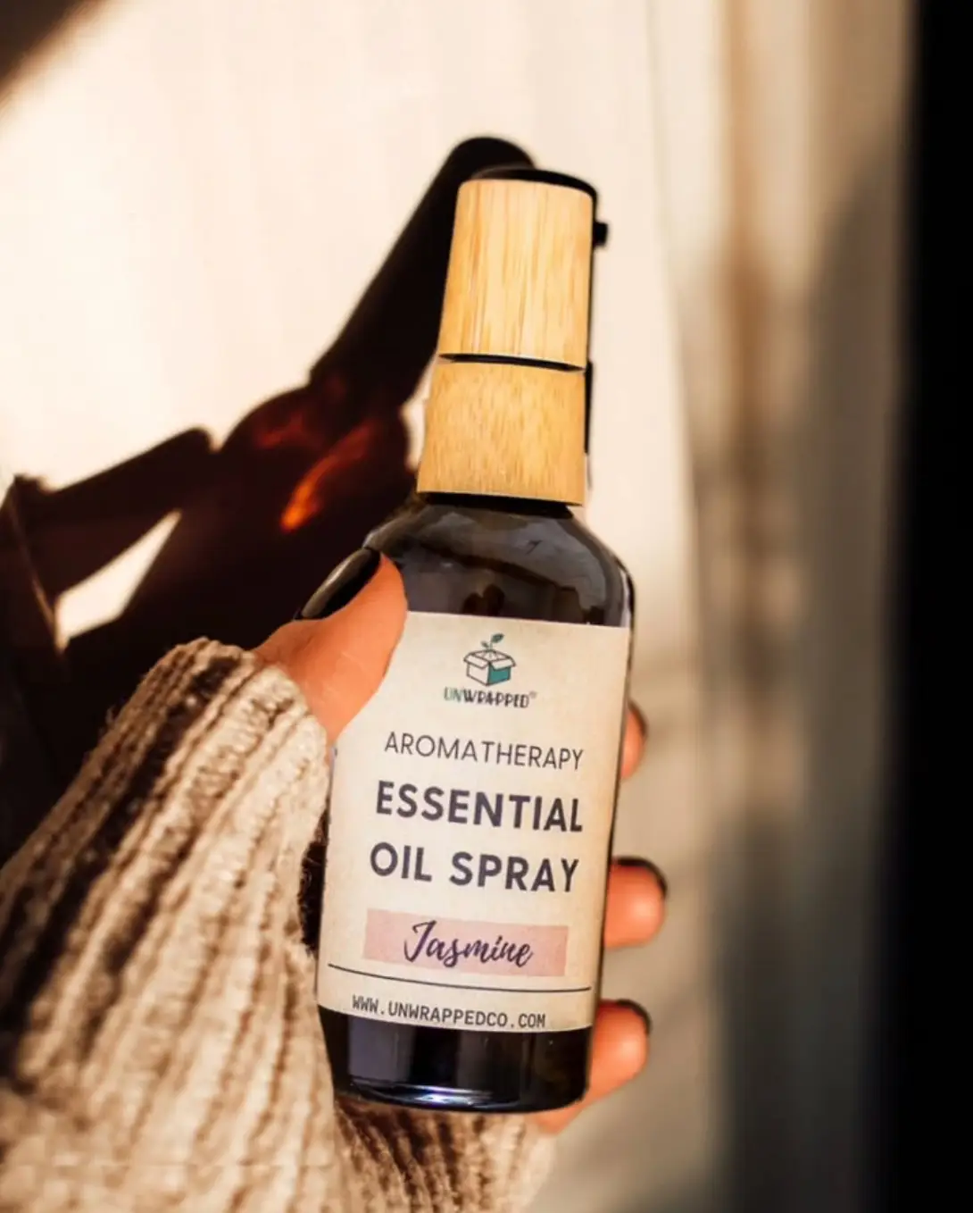 Unwrapped essential oil spray